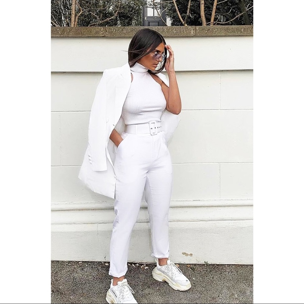 White belted tapered peg trousers